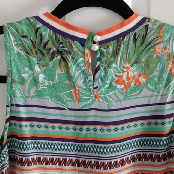 Summer top - Picture 3 of 4